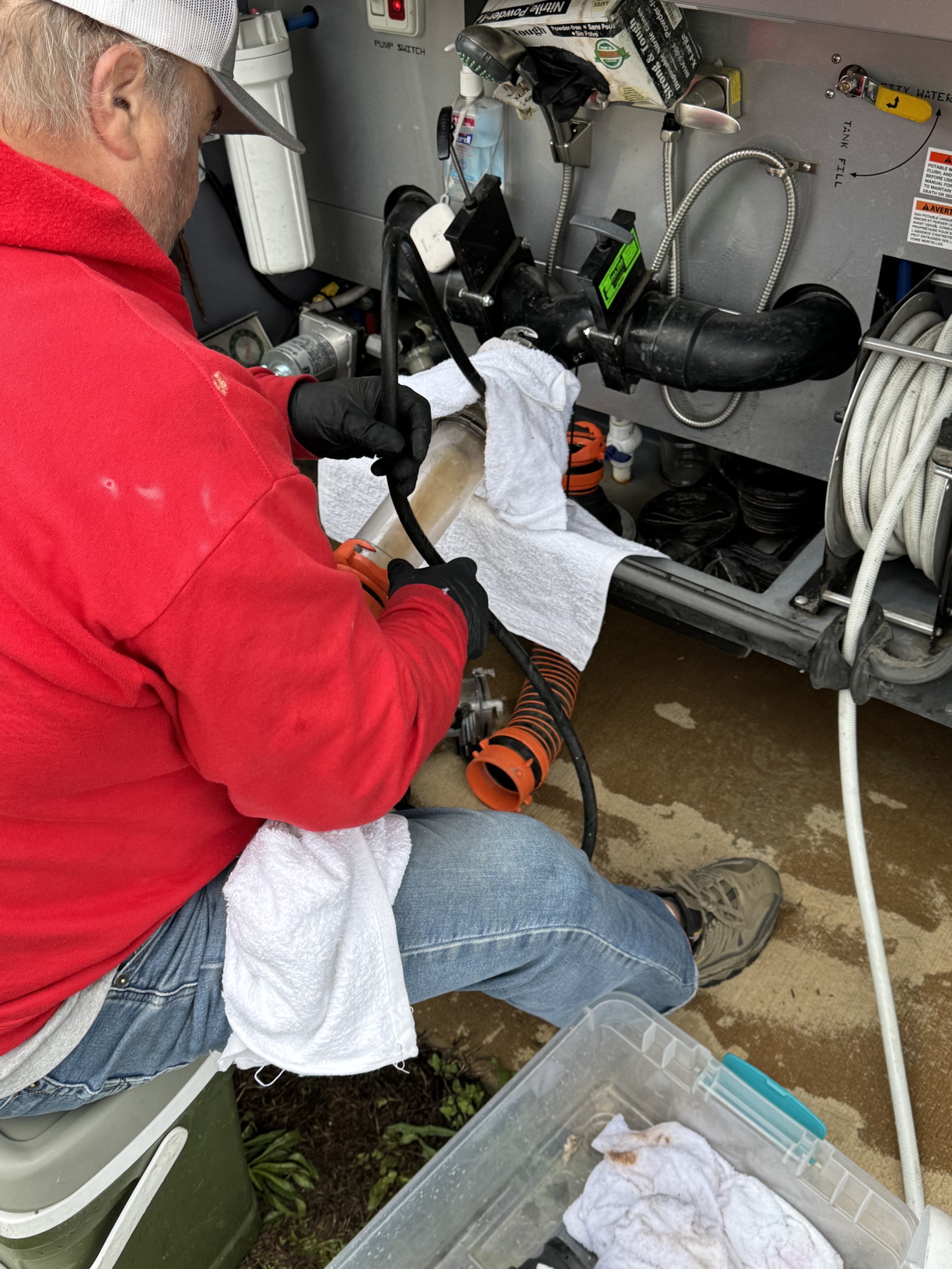 RV tank cleaning