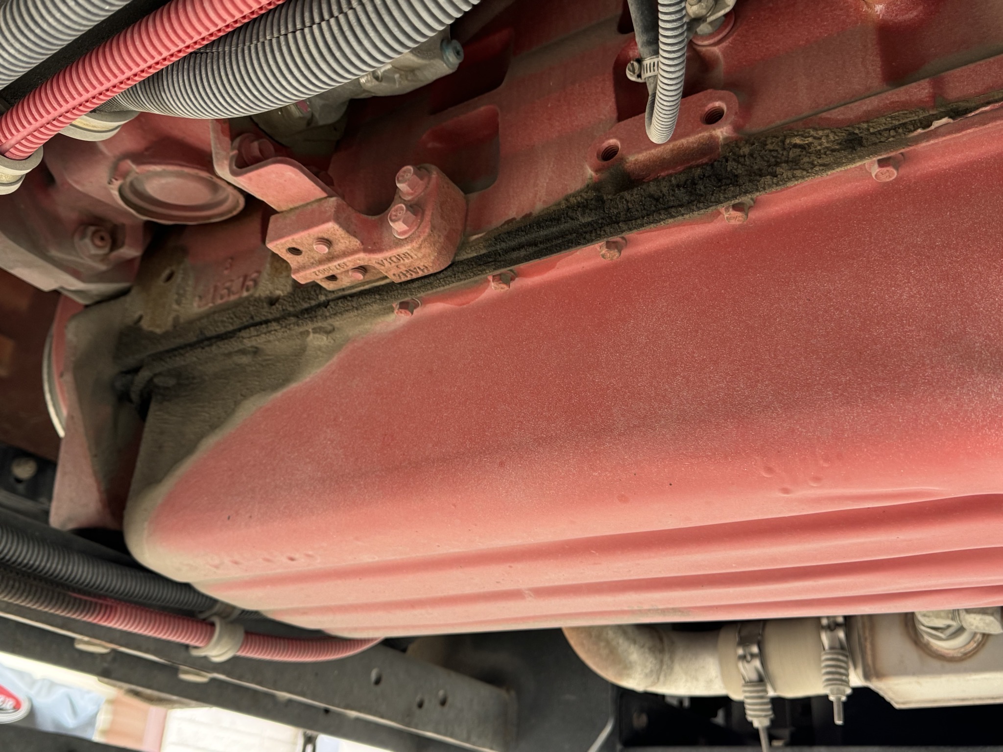 Oil pan