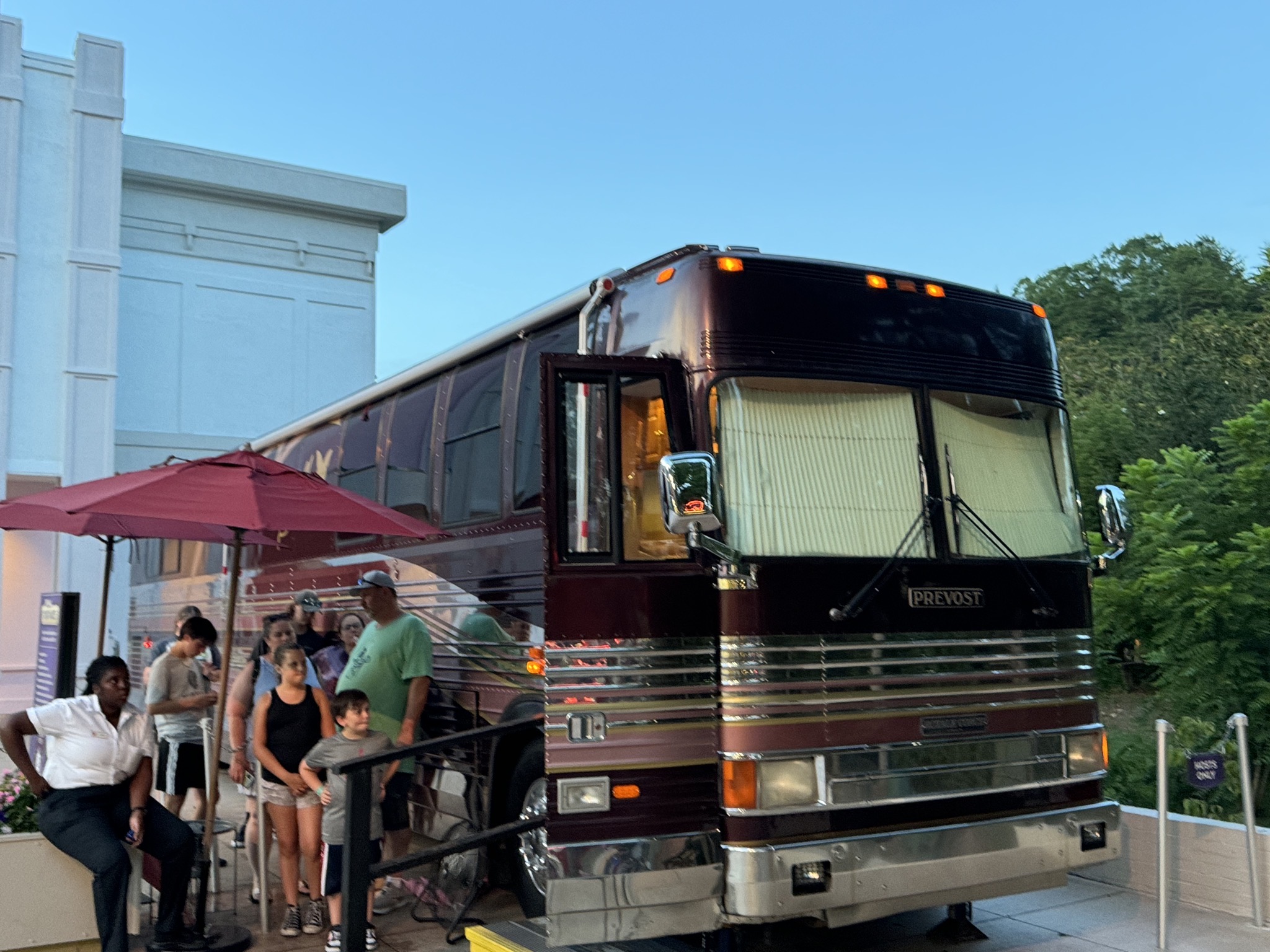 Bus