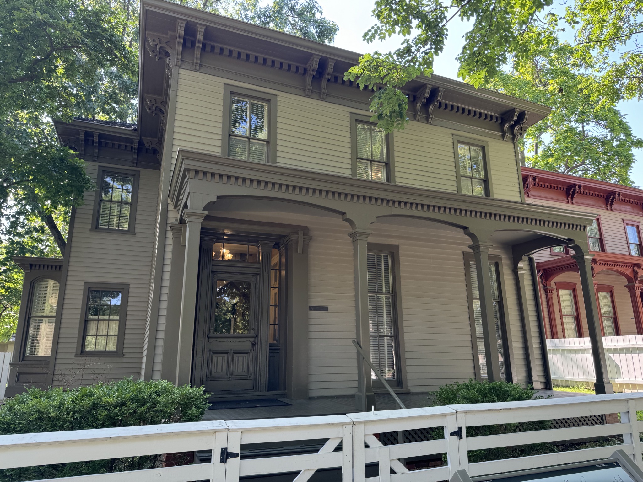 Other neighbor homes