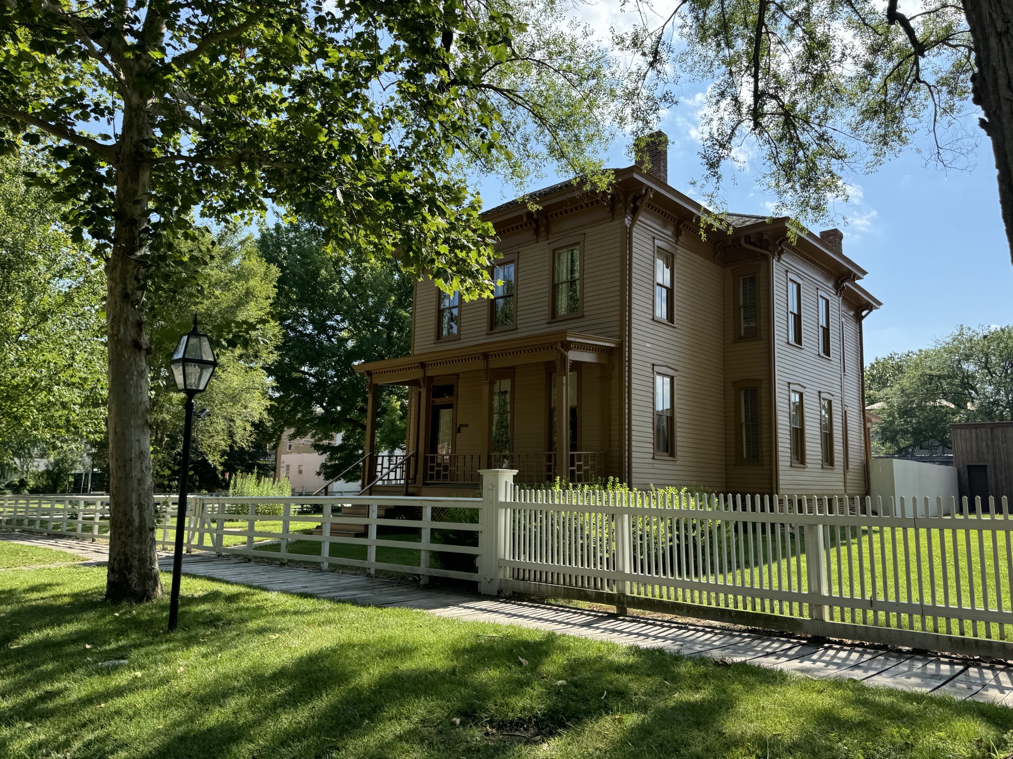 Other neighbor homes