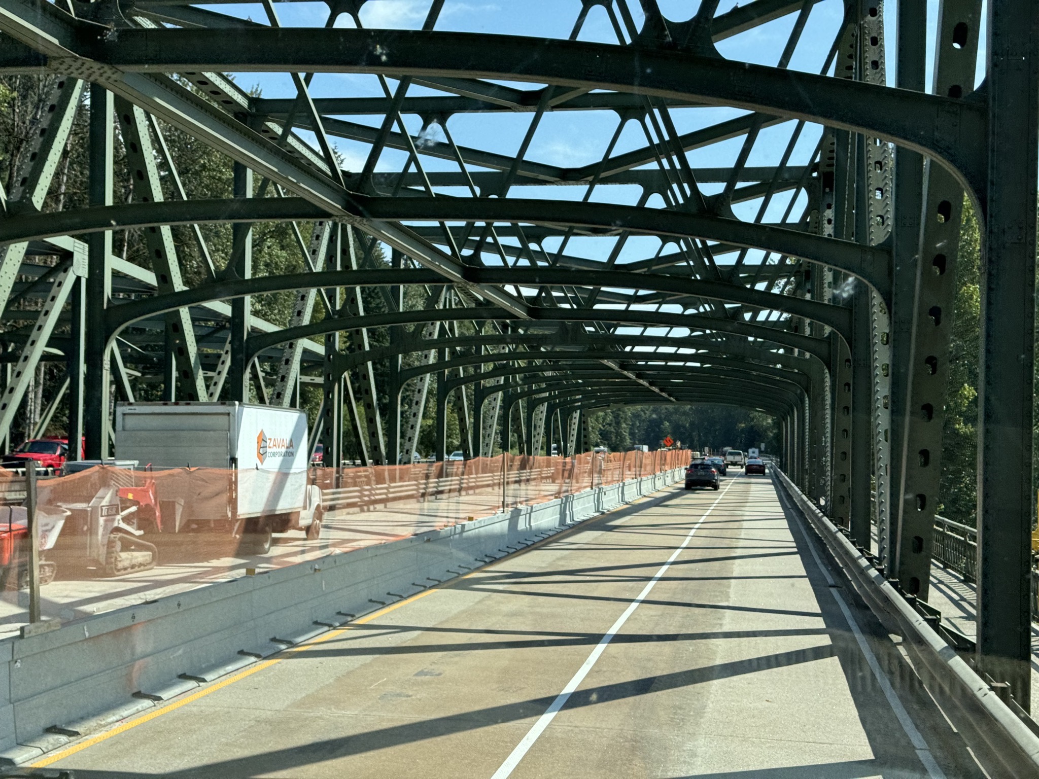 Roadworks on I-5 bridge
