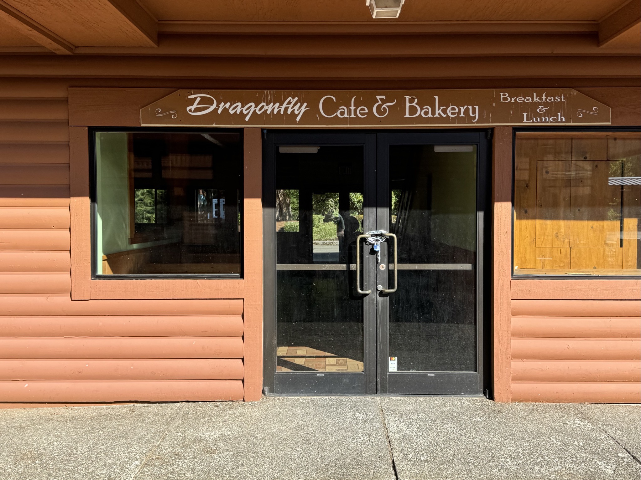 Dragonfly Cafe & Bakery