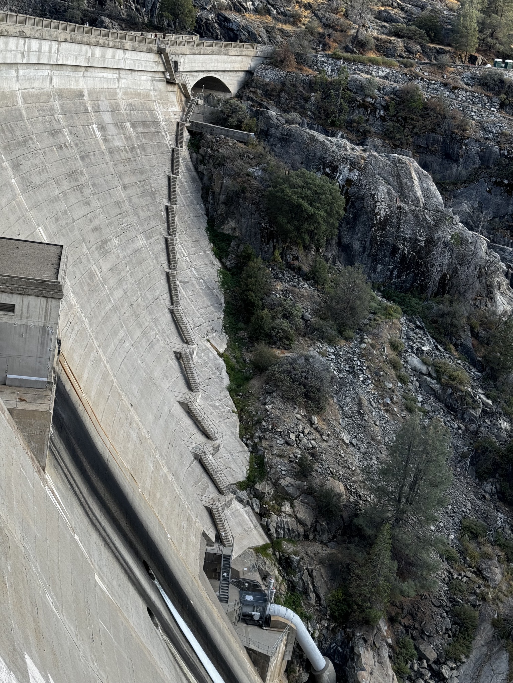 Hetch Hetchy dam