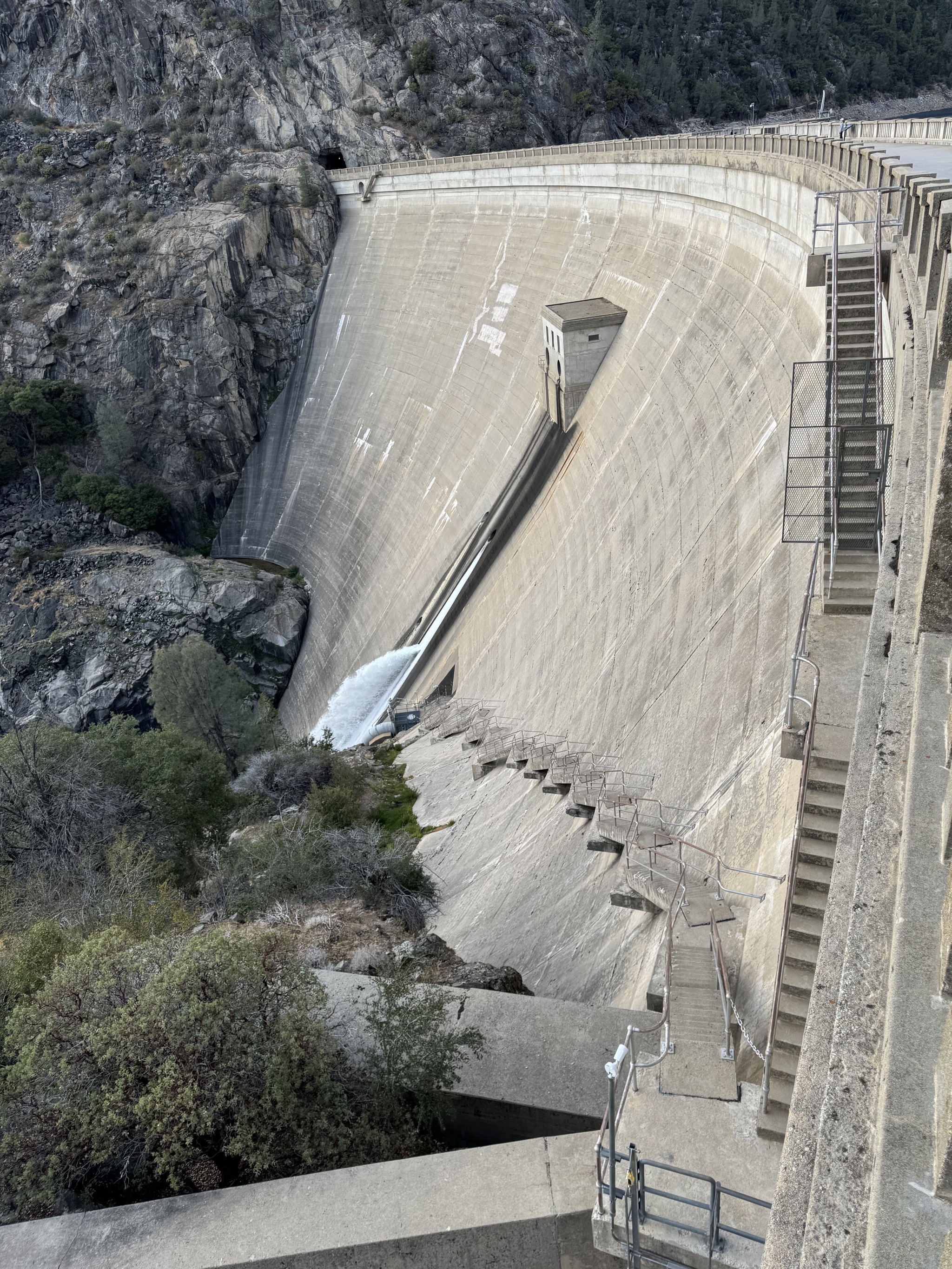 Hetch Hetchy dam