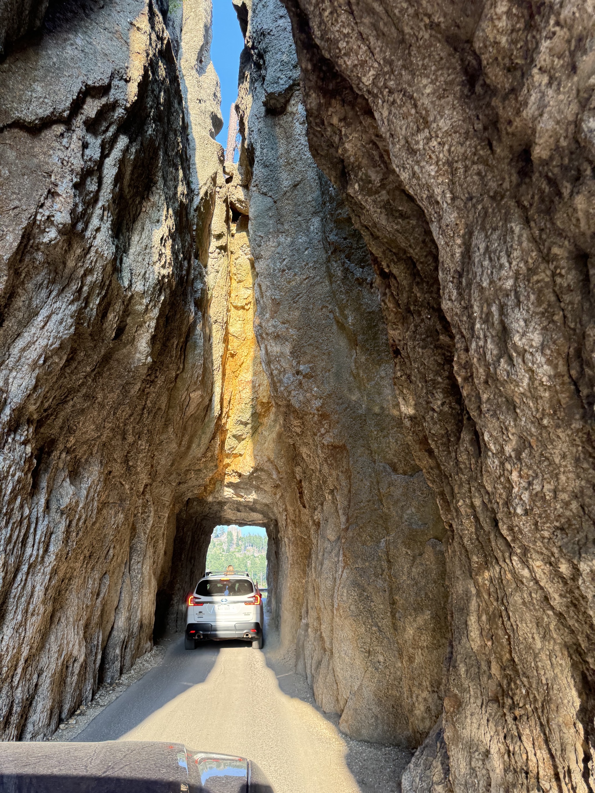 Narrow and short tunnel