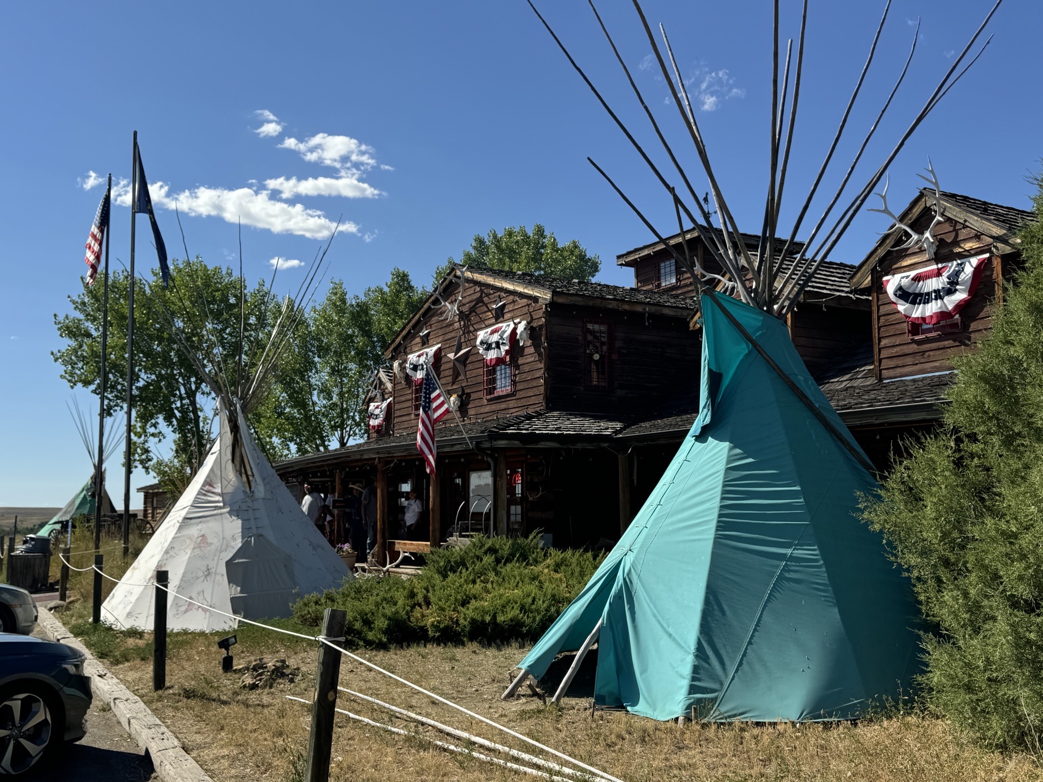 Tipis
