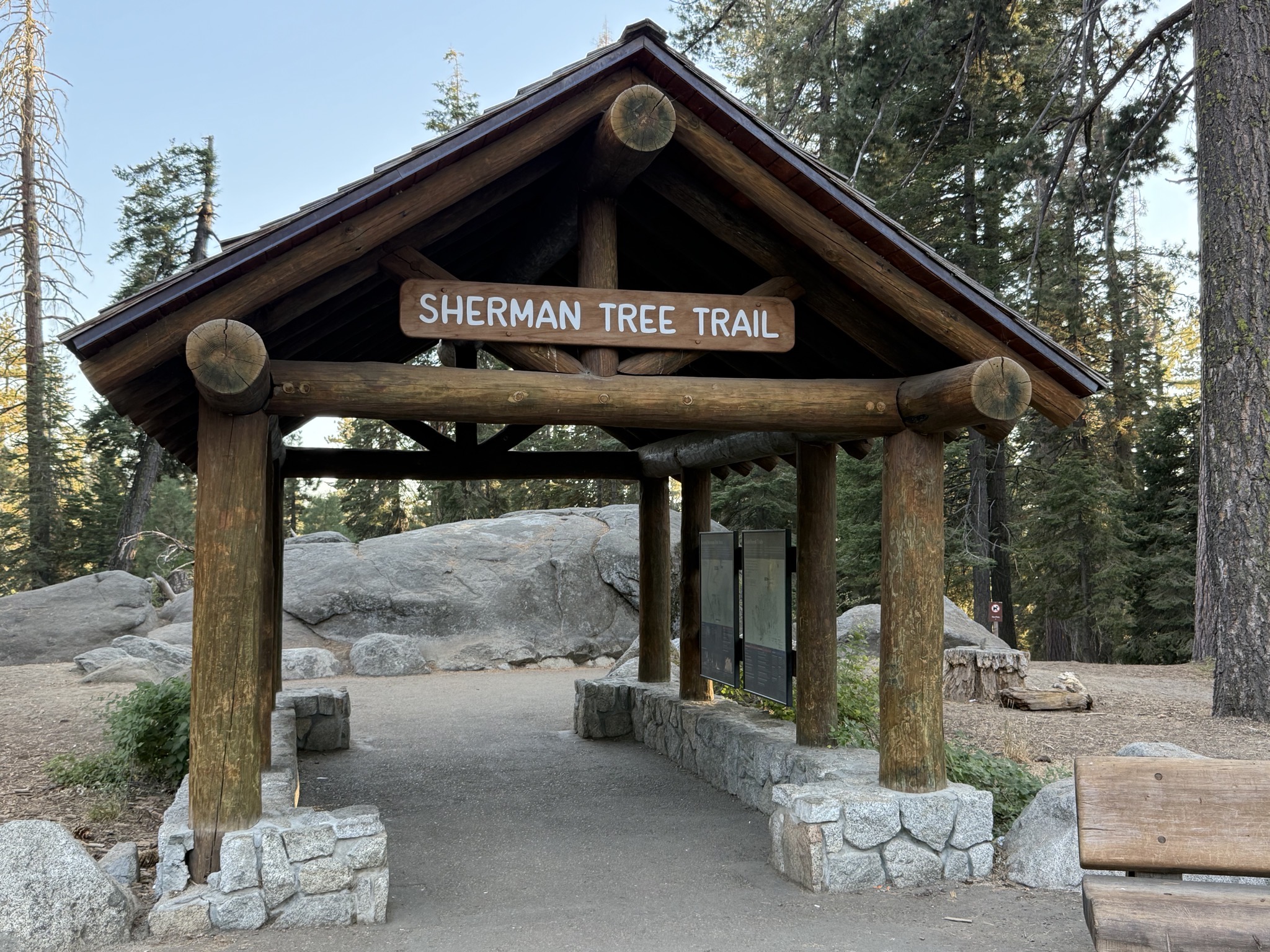 Sherman Tree trail