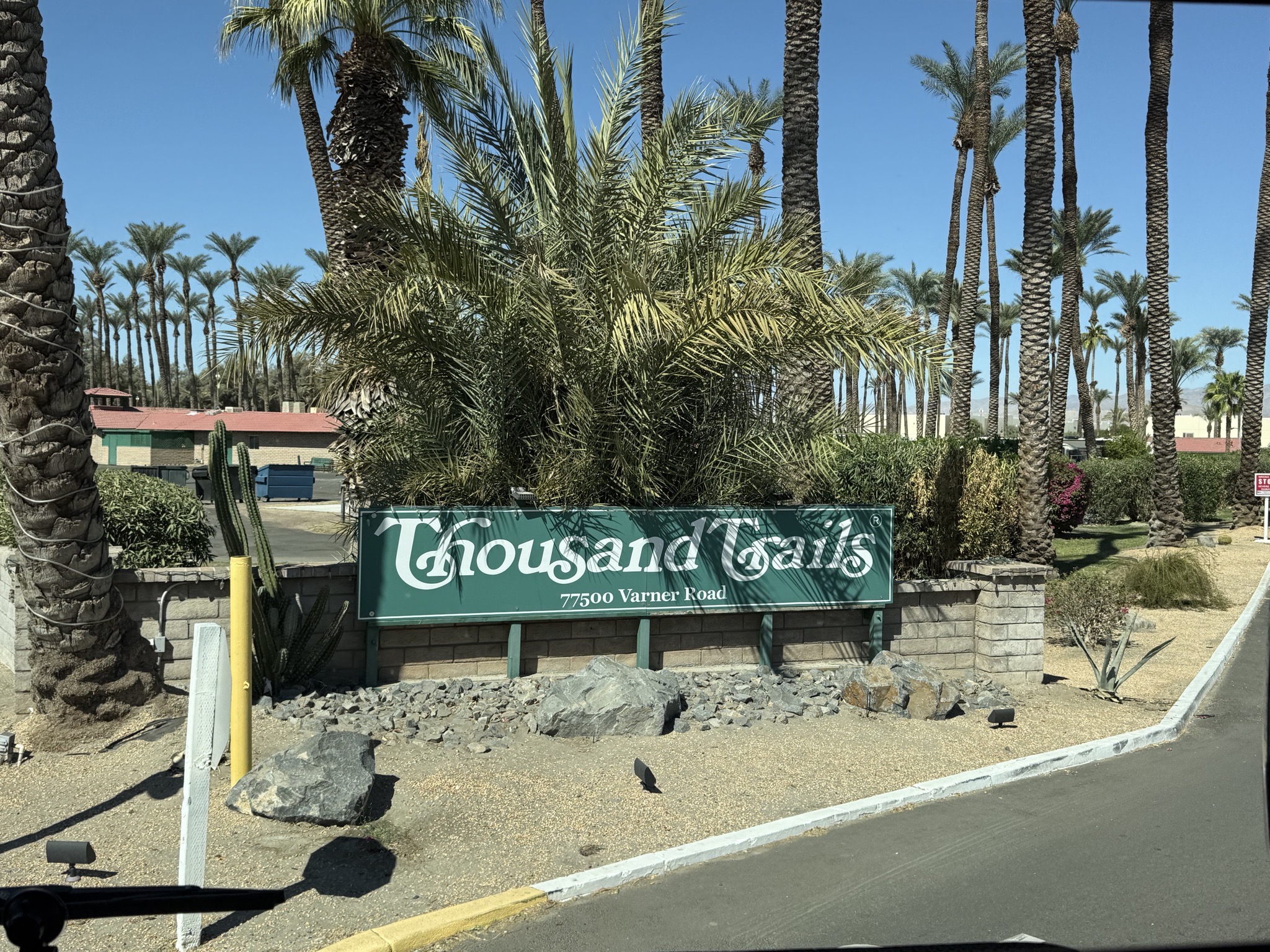 Thousand Trails Palm Springs entrance