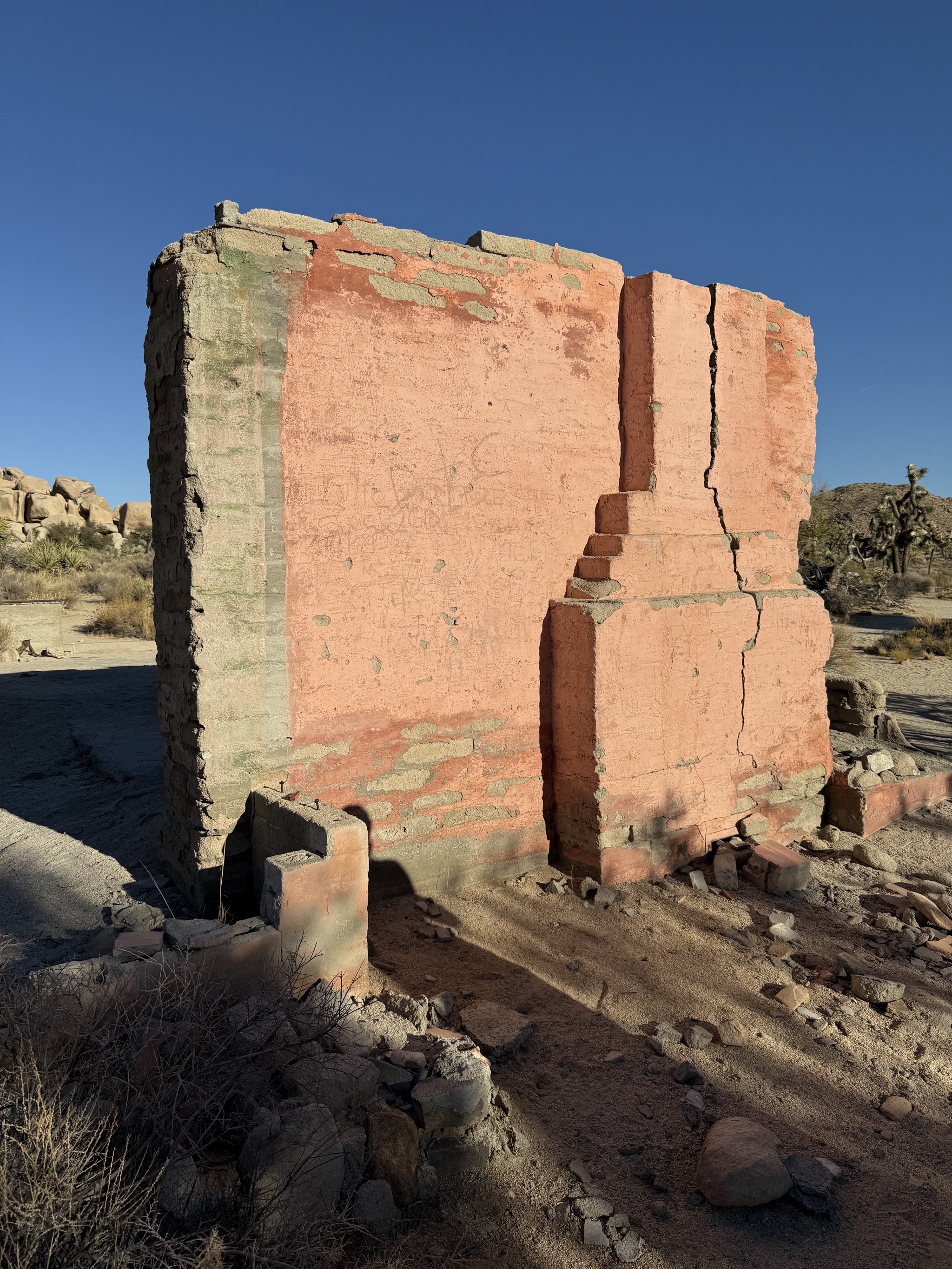 Wonderland Ranch ruins