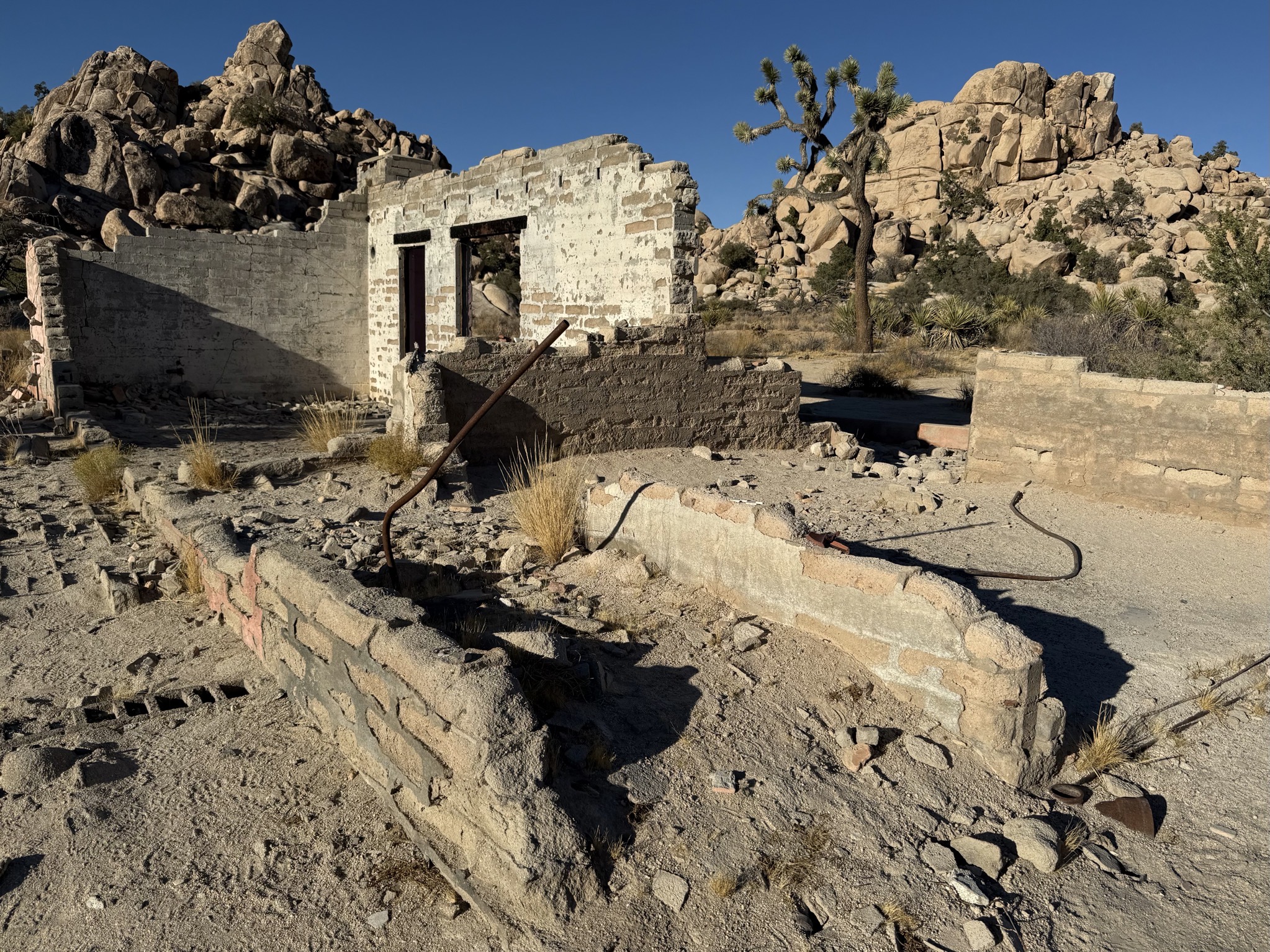 Wonderland Ranch ruins
