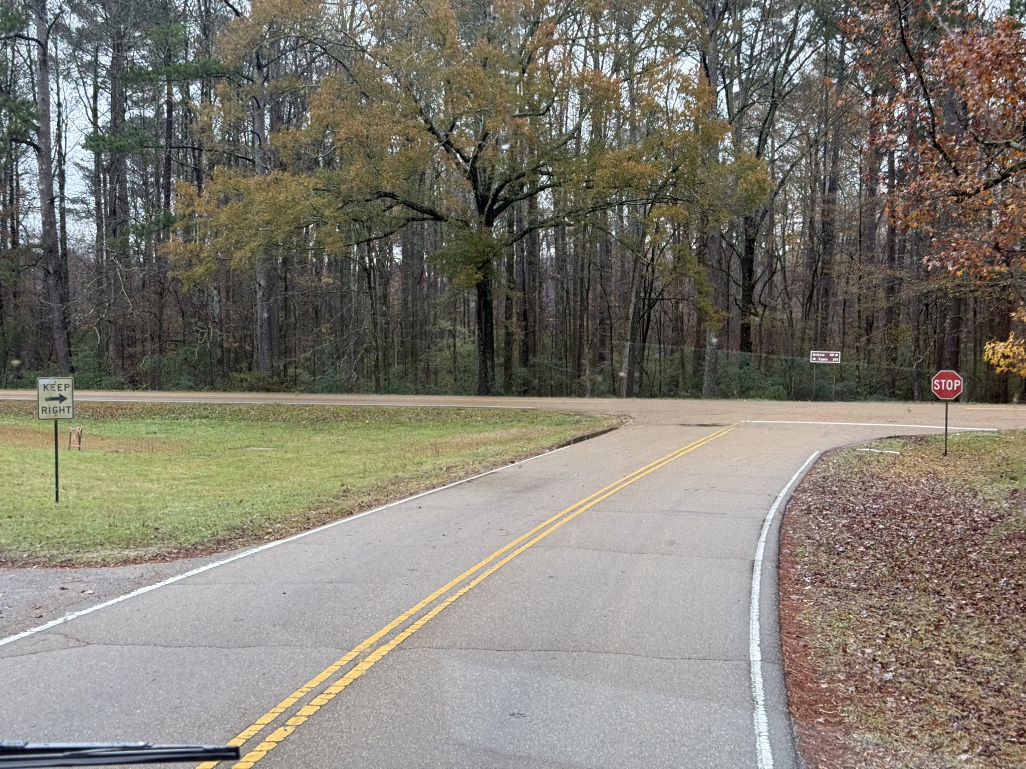 Entering Natchez Trace Parkway