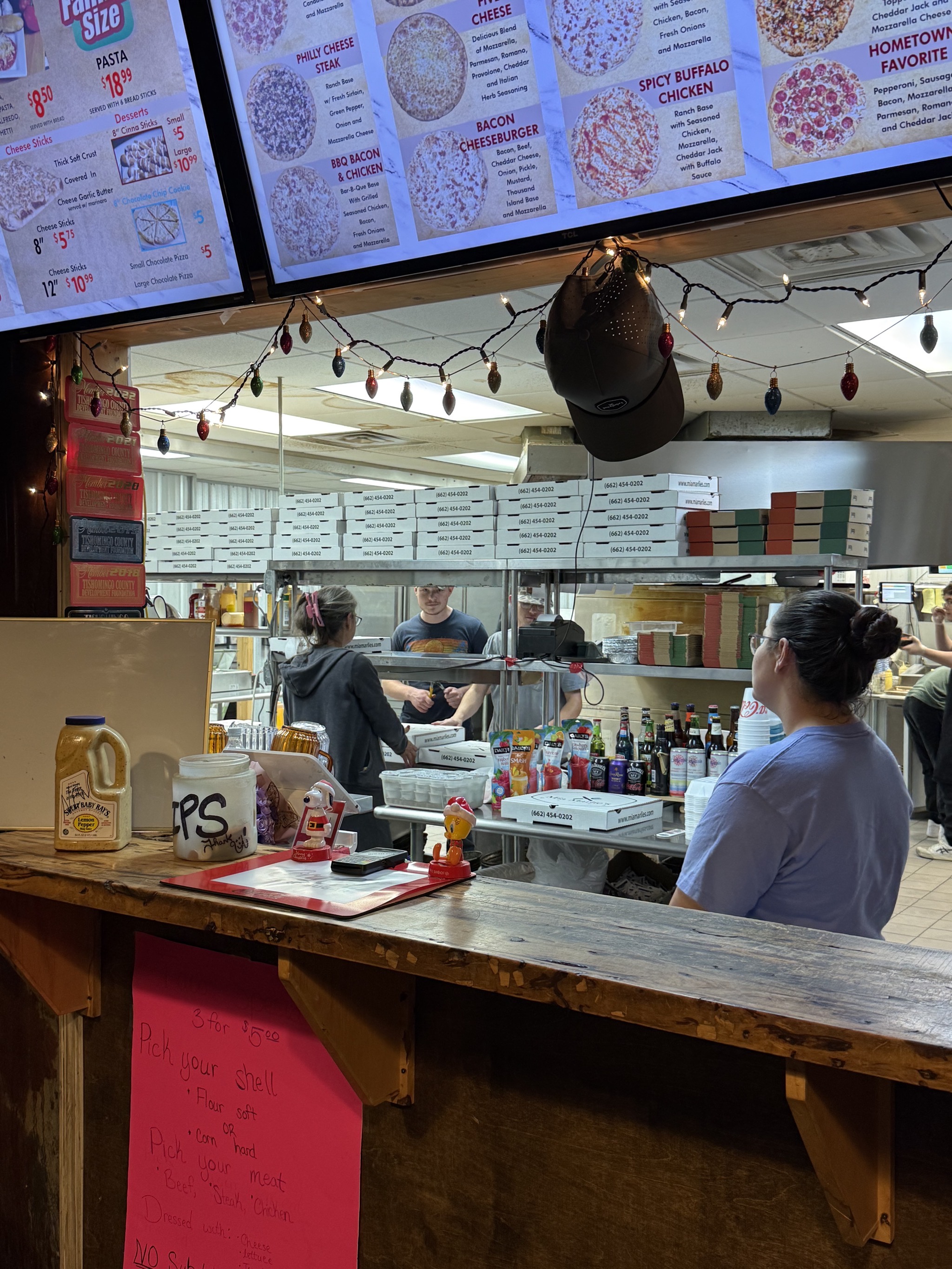 Hometown Pizza