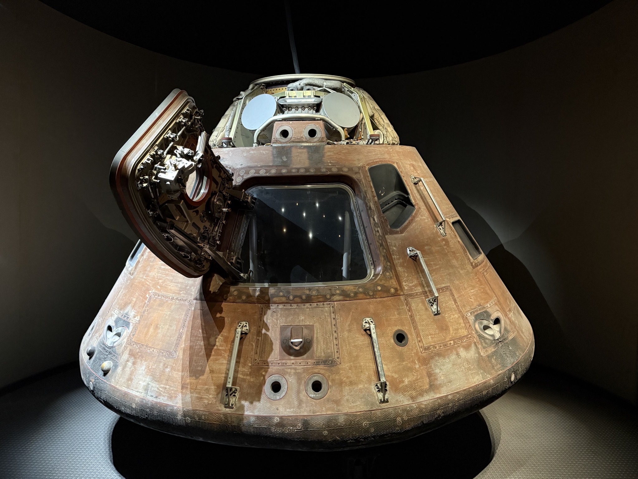 Capsule