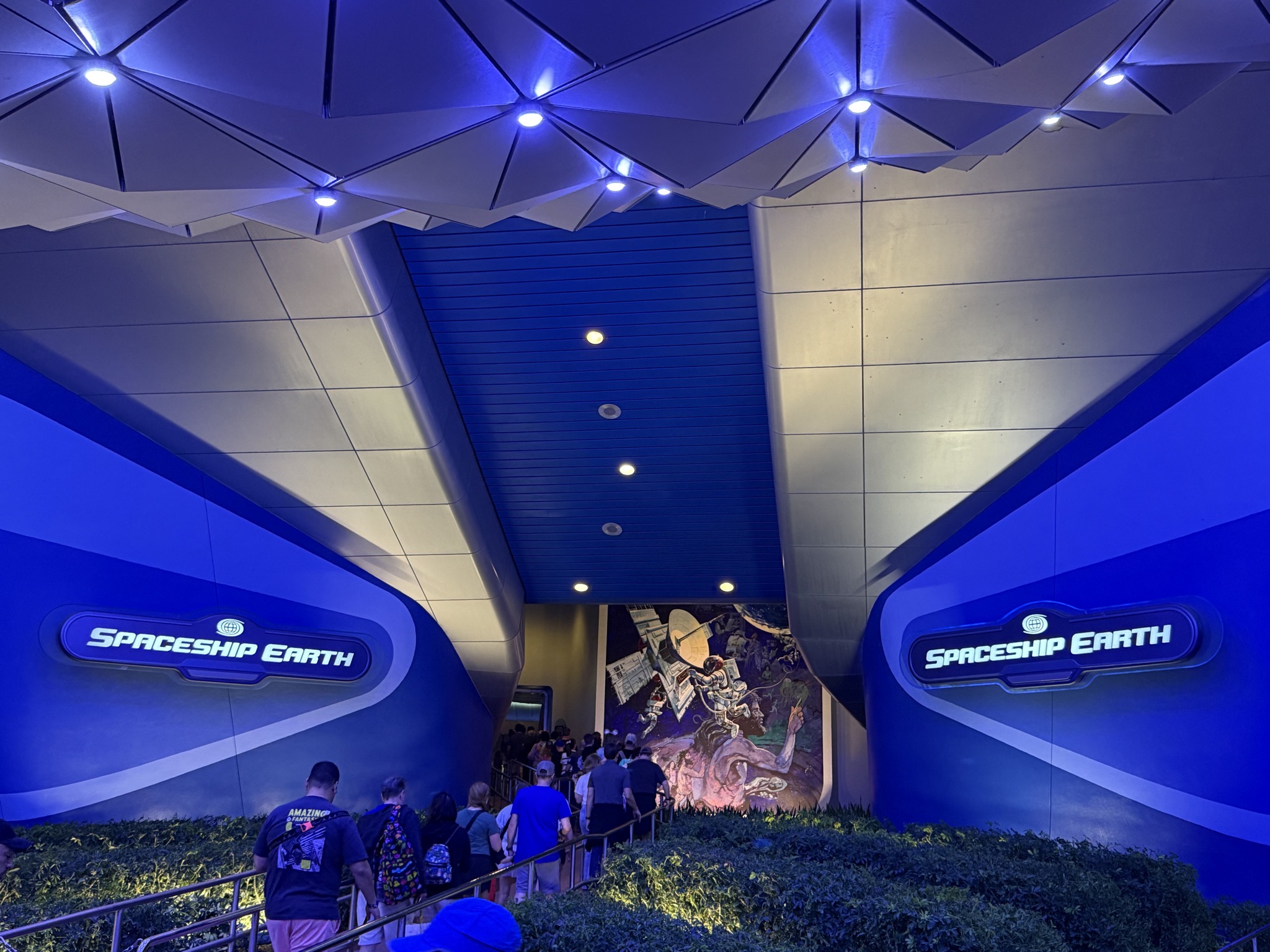 Spaceship Earth ride
