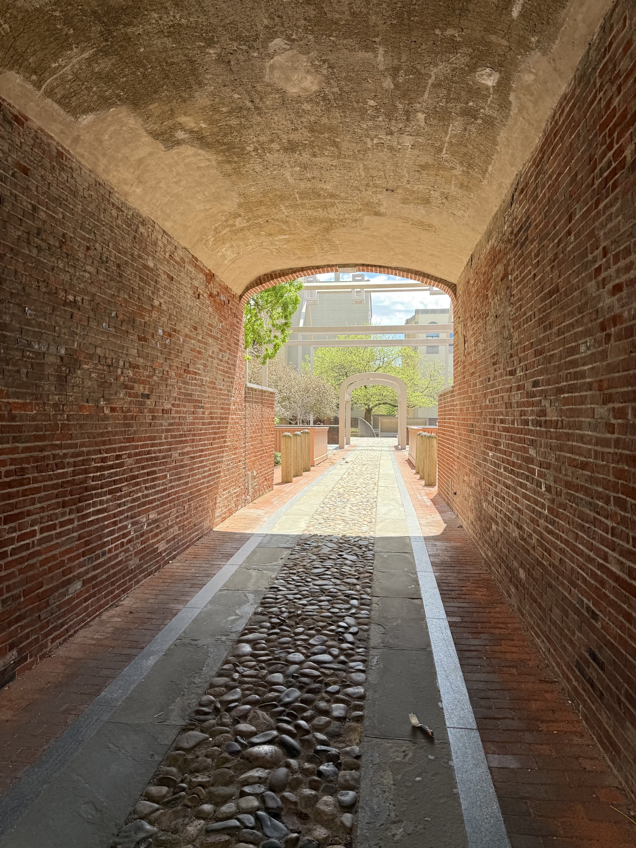 Passage to Franklin Court