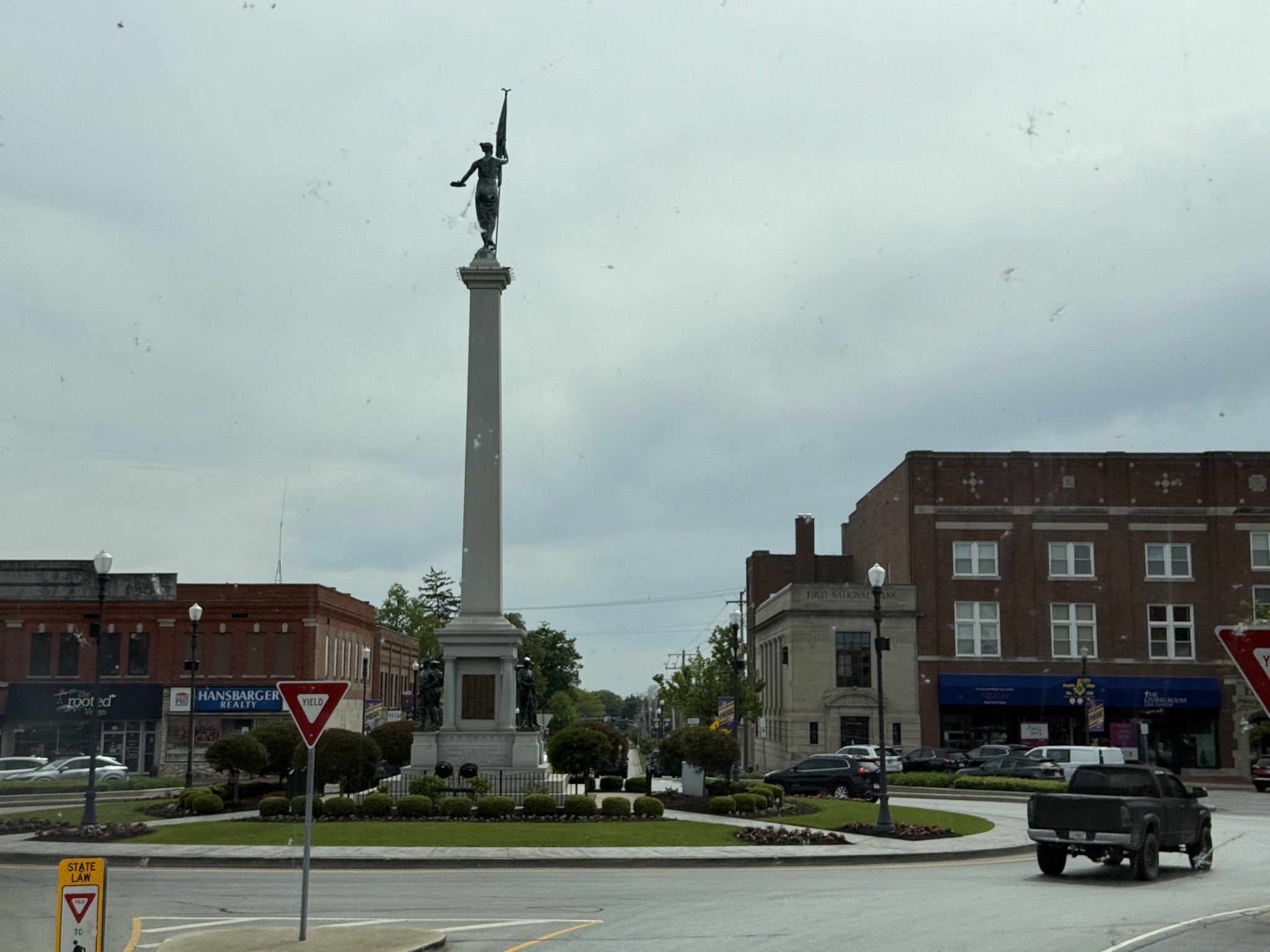 Angola roundabout column