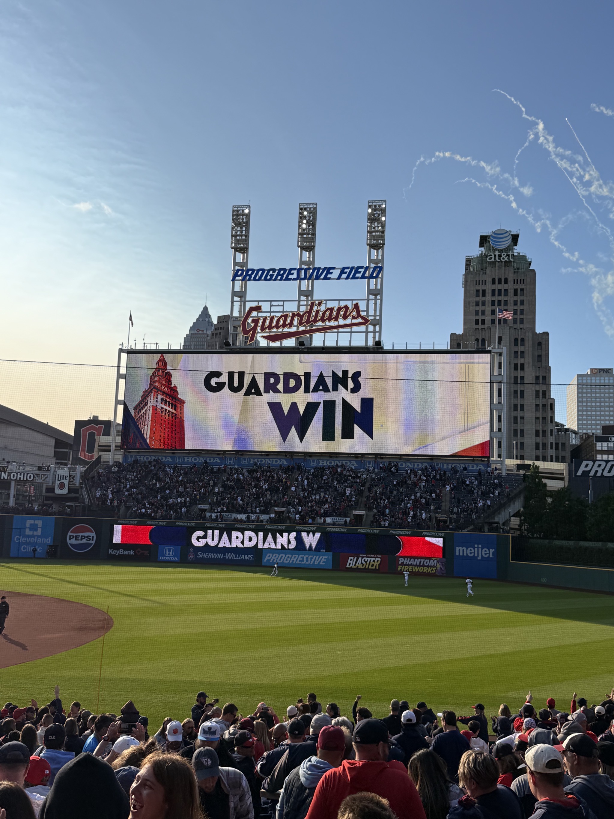 Guardians win