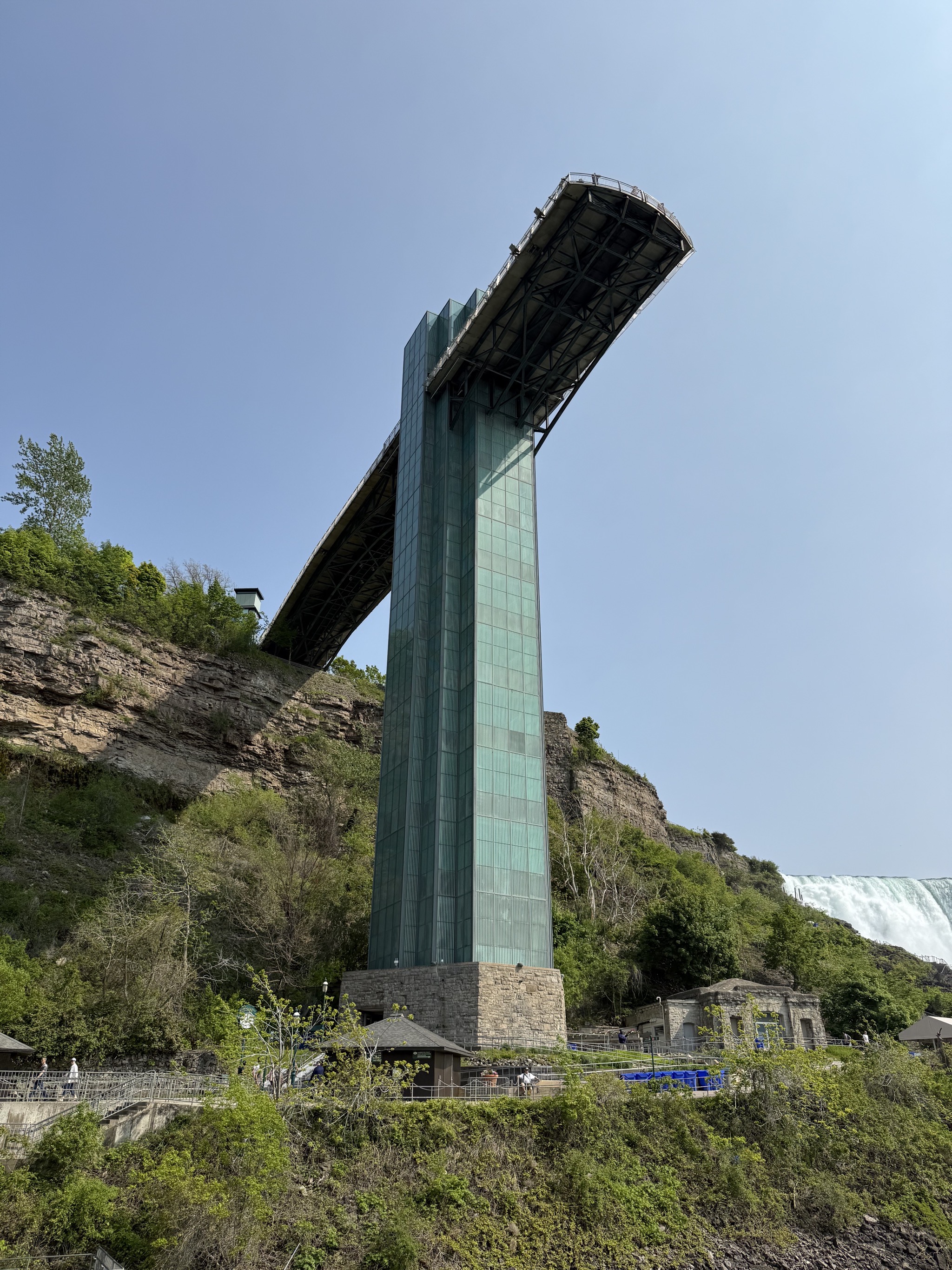 Viewing tower