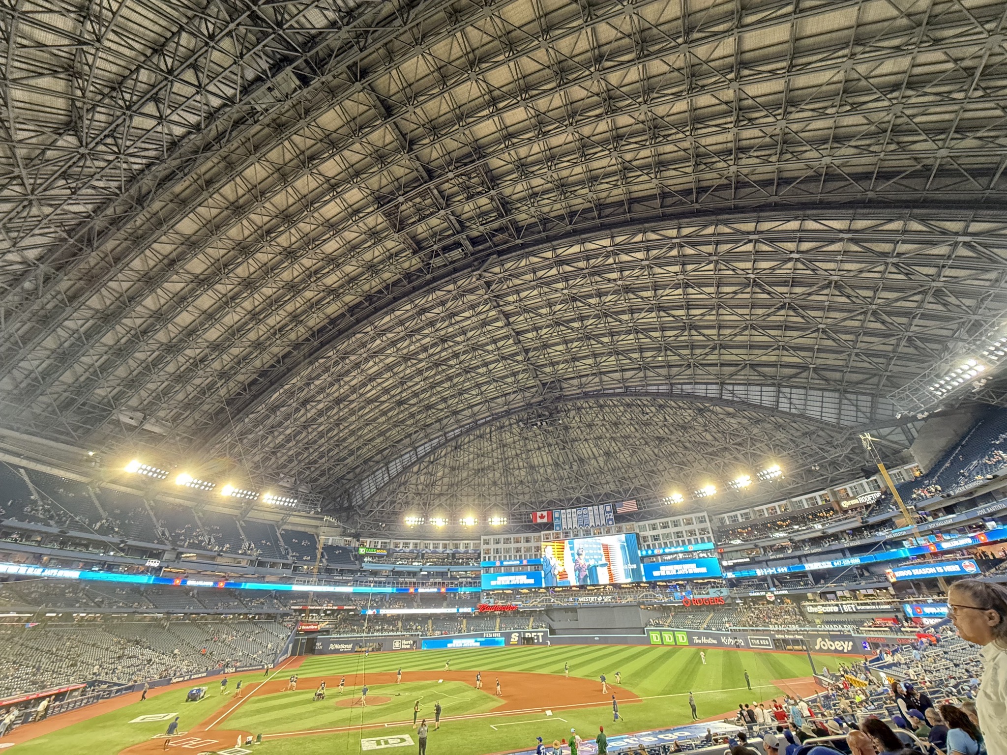 Closed dome