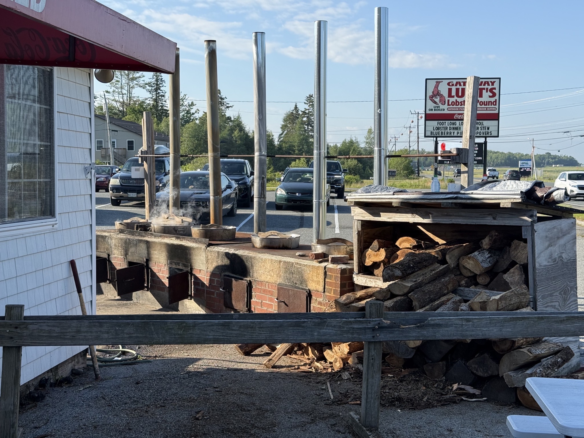 Gateway Lunt's Lobster Pound