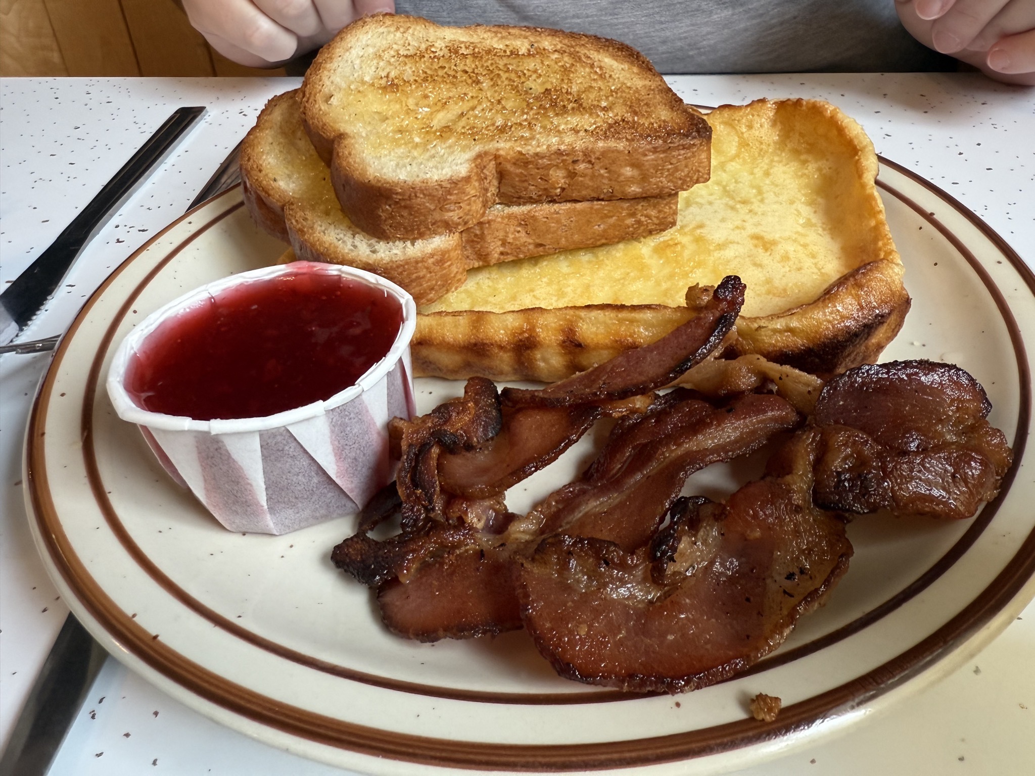Suomi Home Bakery & Restaurant