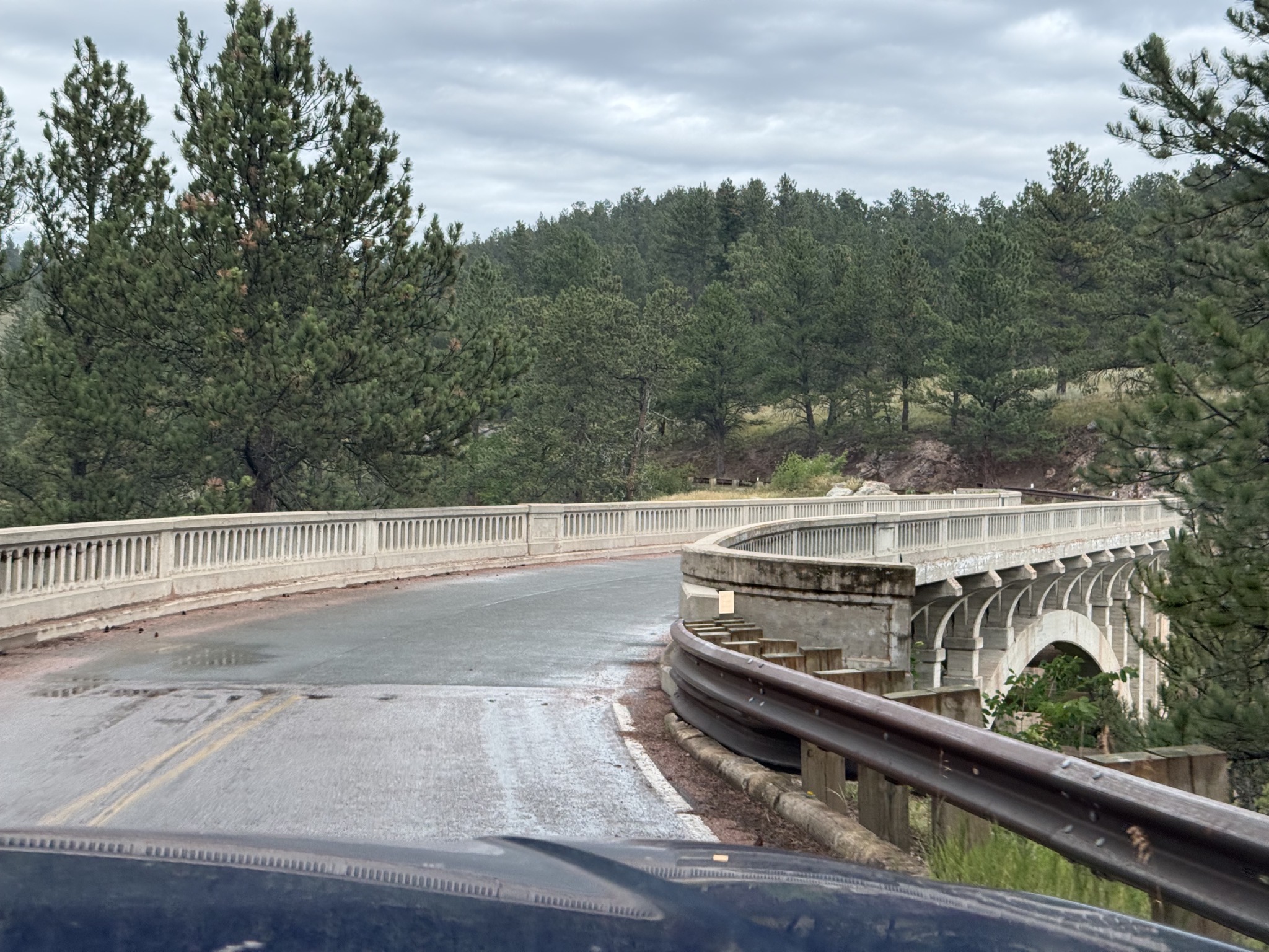 One-lane bridge