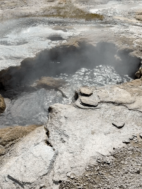 Black Sand Basin