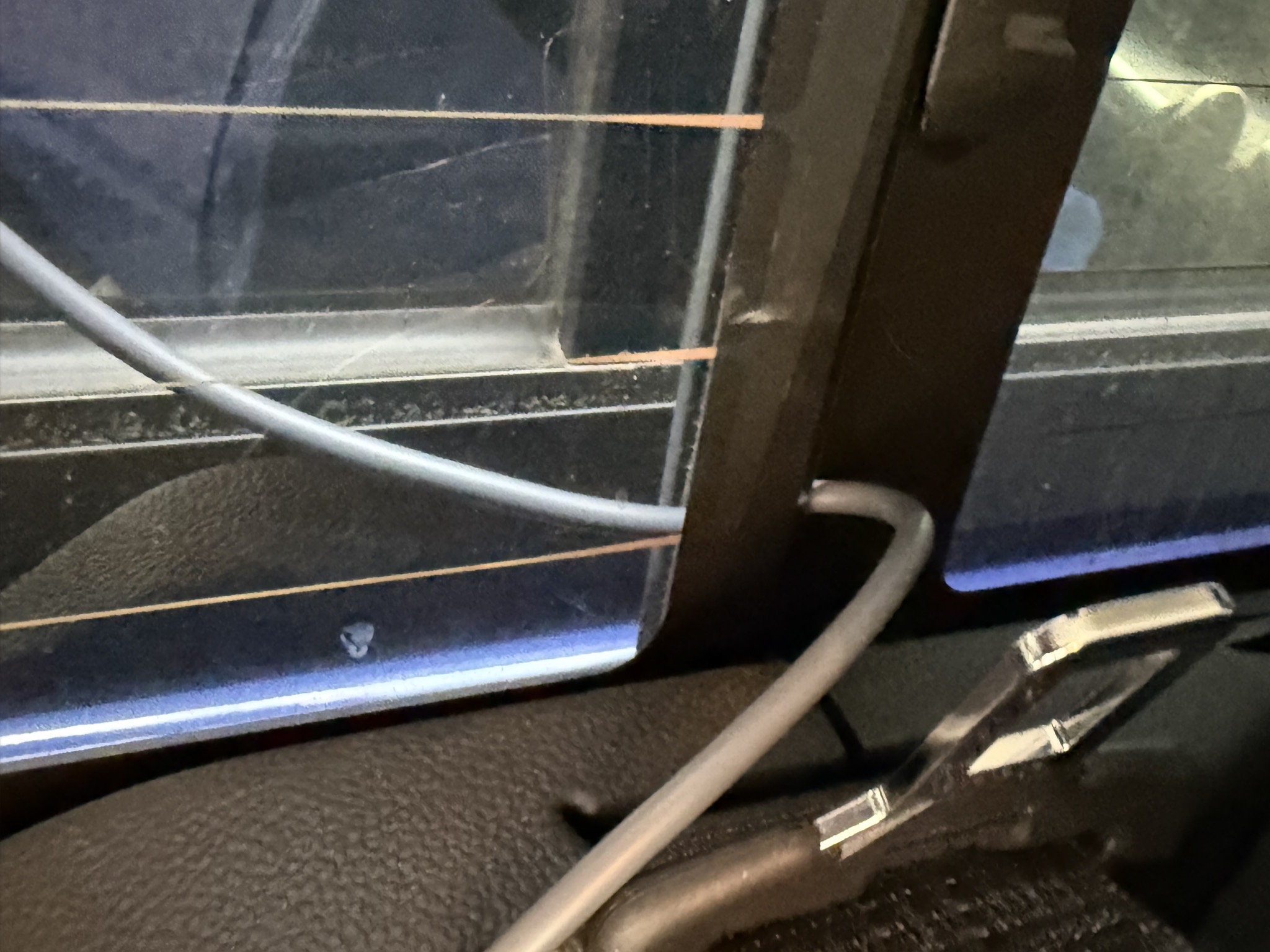 Cable out rear window
