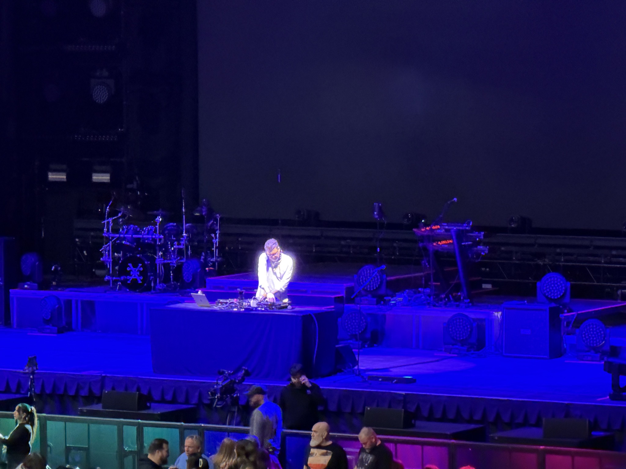 DJ