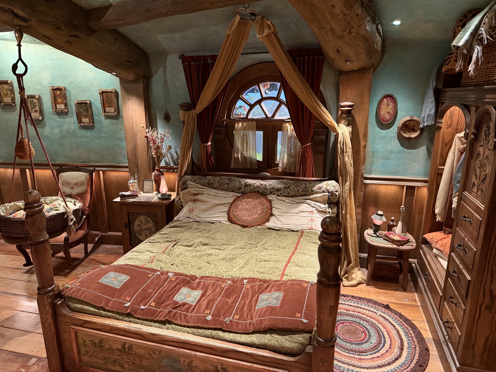 Hobbit hole