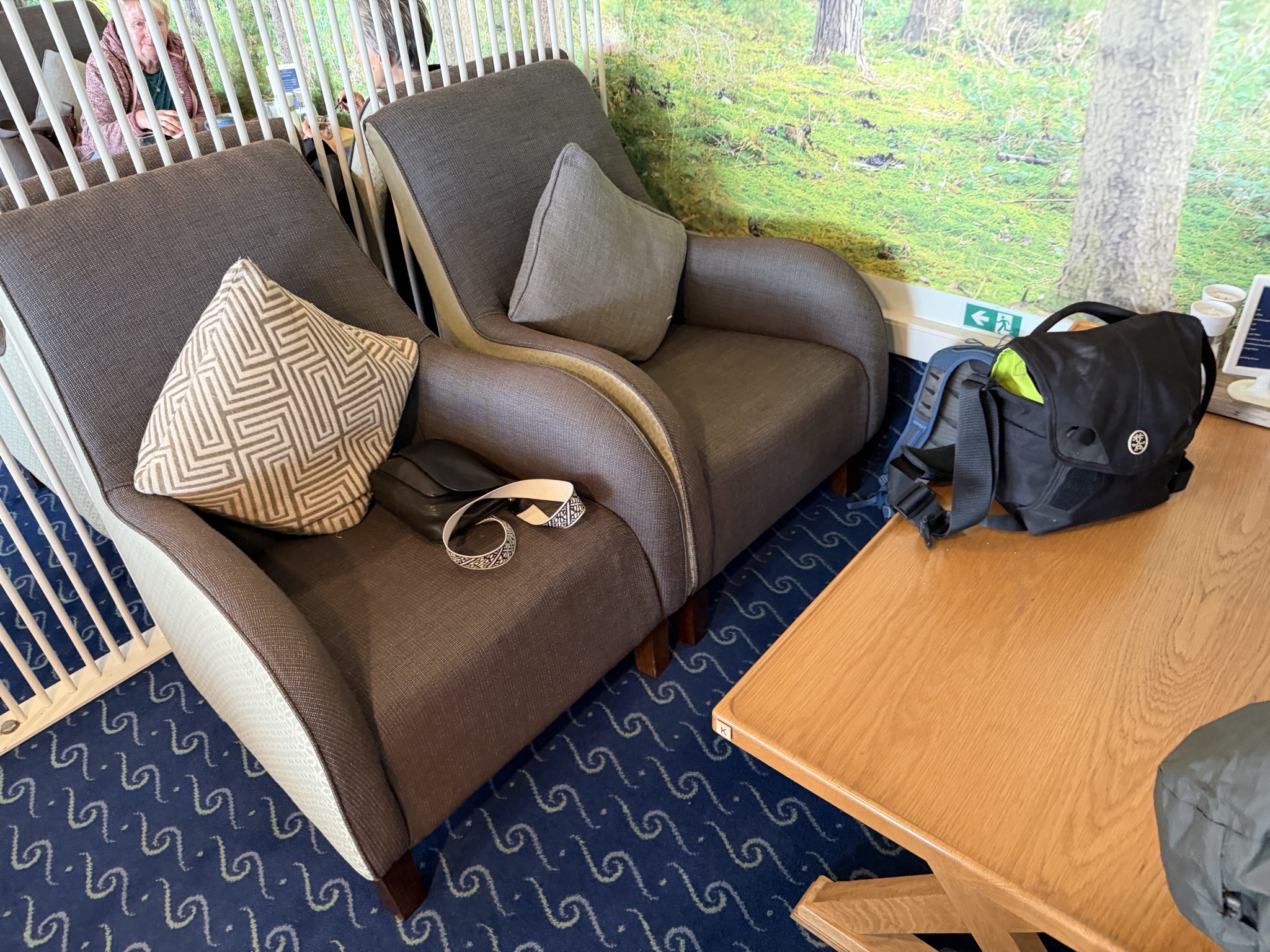 Premium Lounge