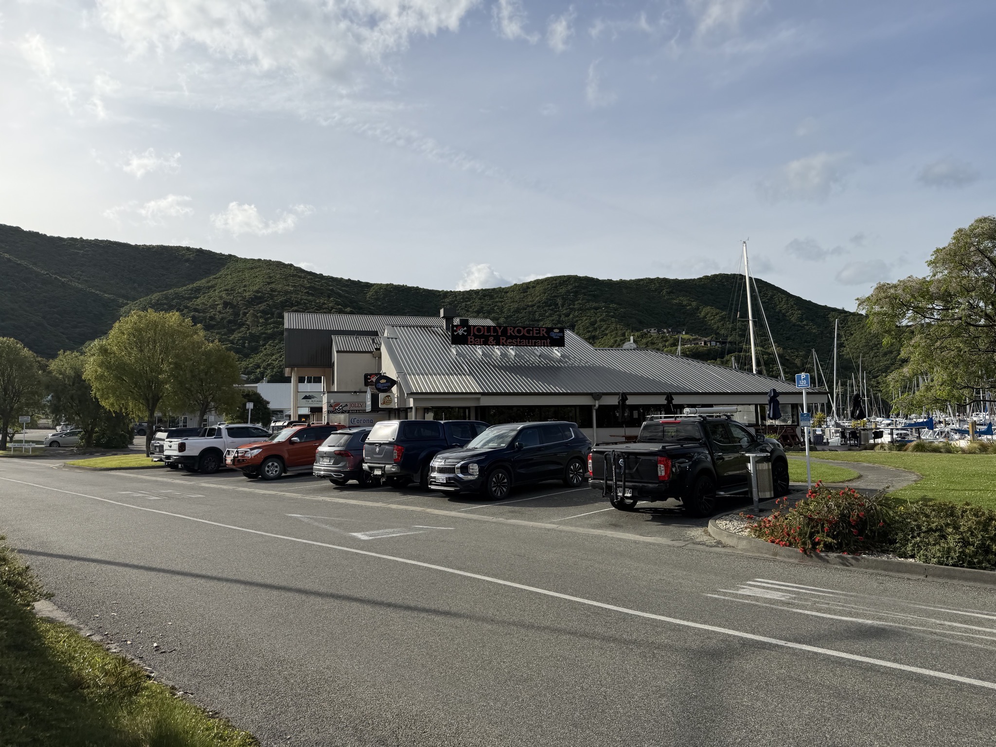 Walked down to the marina for dinner at the Jolly Roger Bar and Cafe