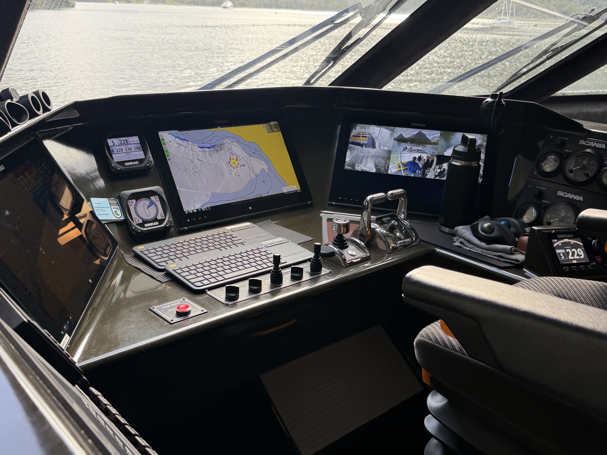 Helm station