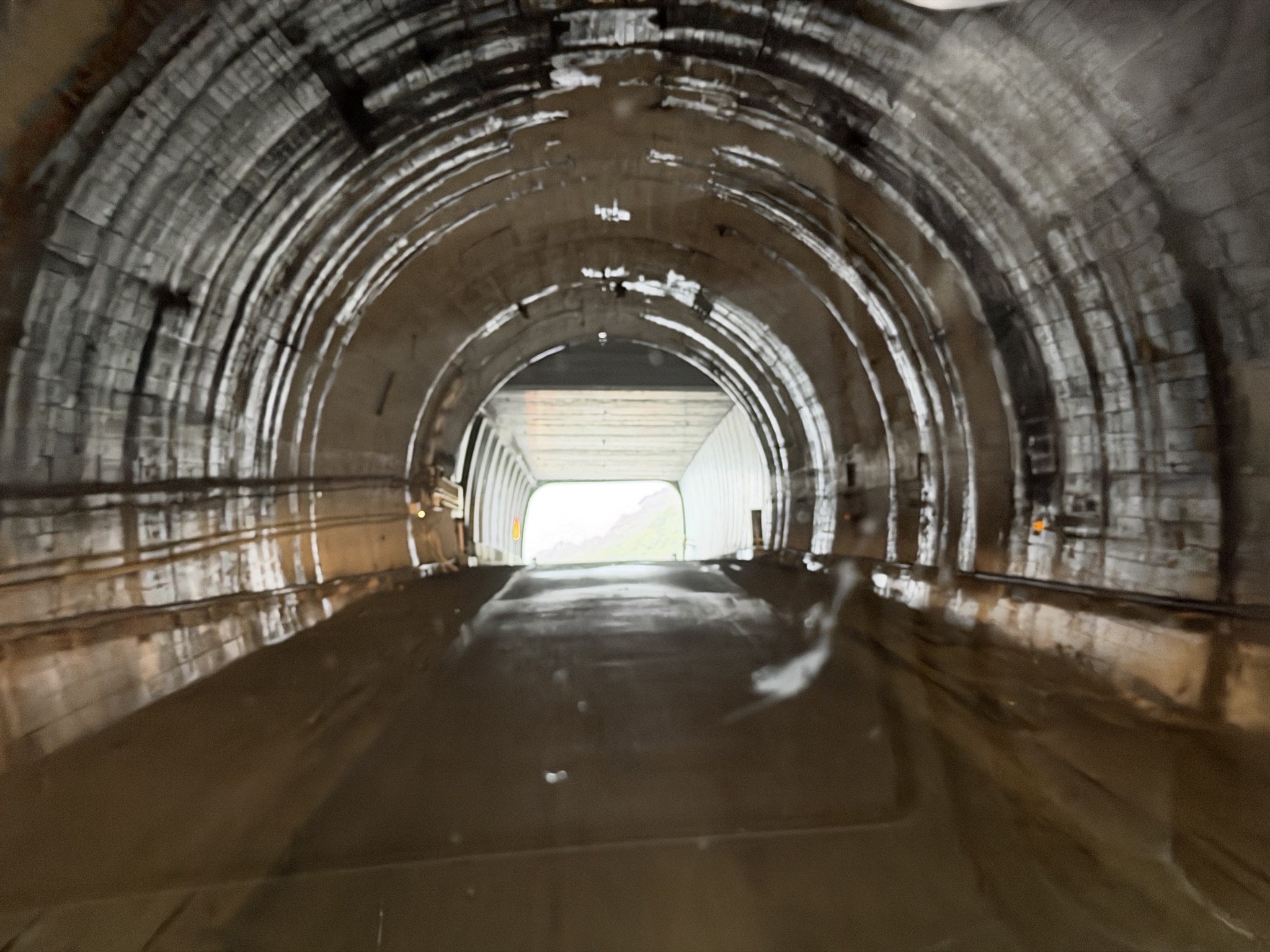 Tunnel