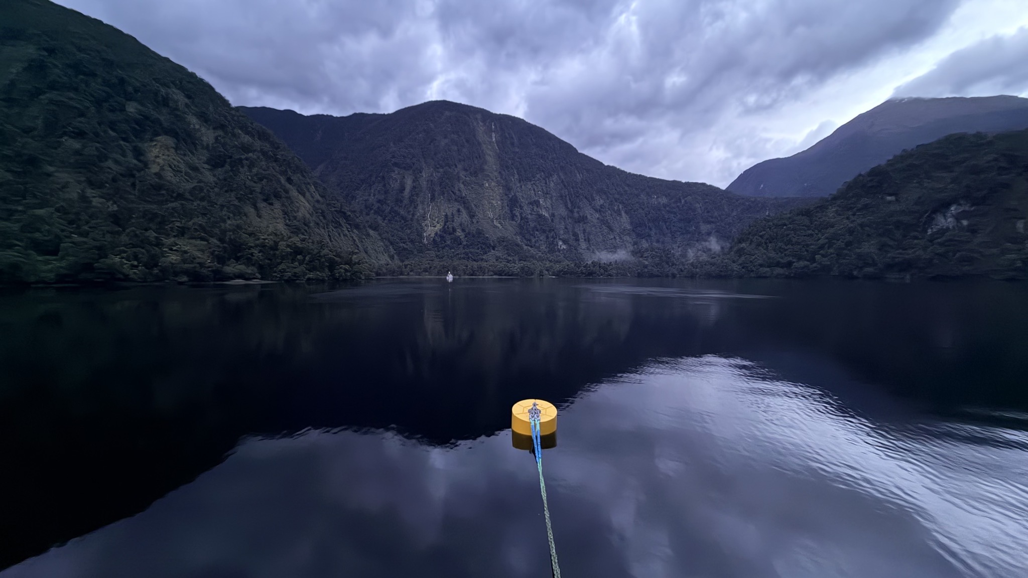 Mooring ball