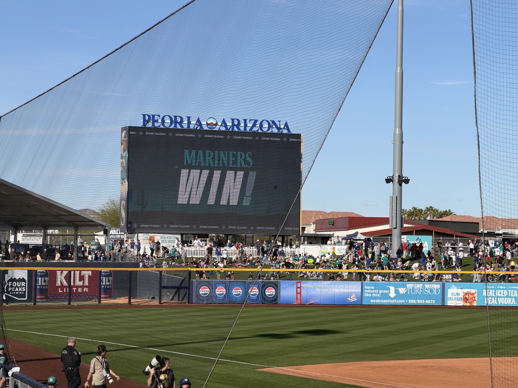 Mariners win!