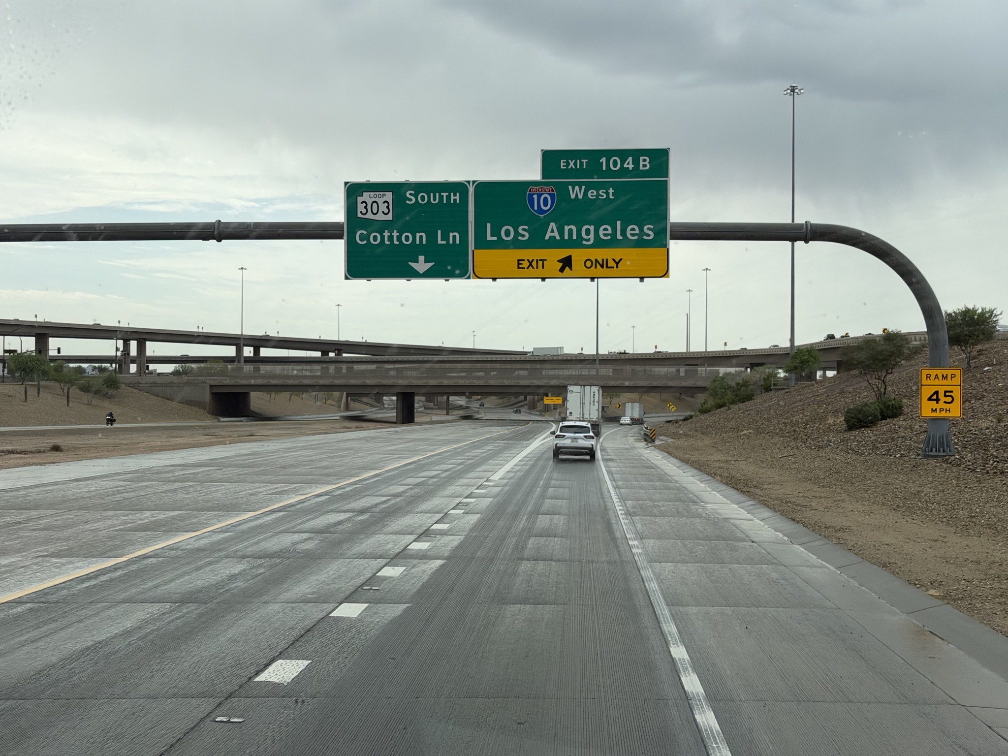 Exit to I-10 West