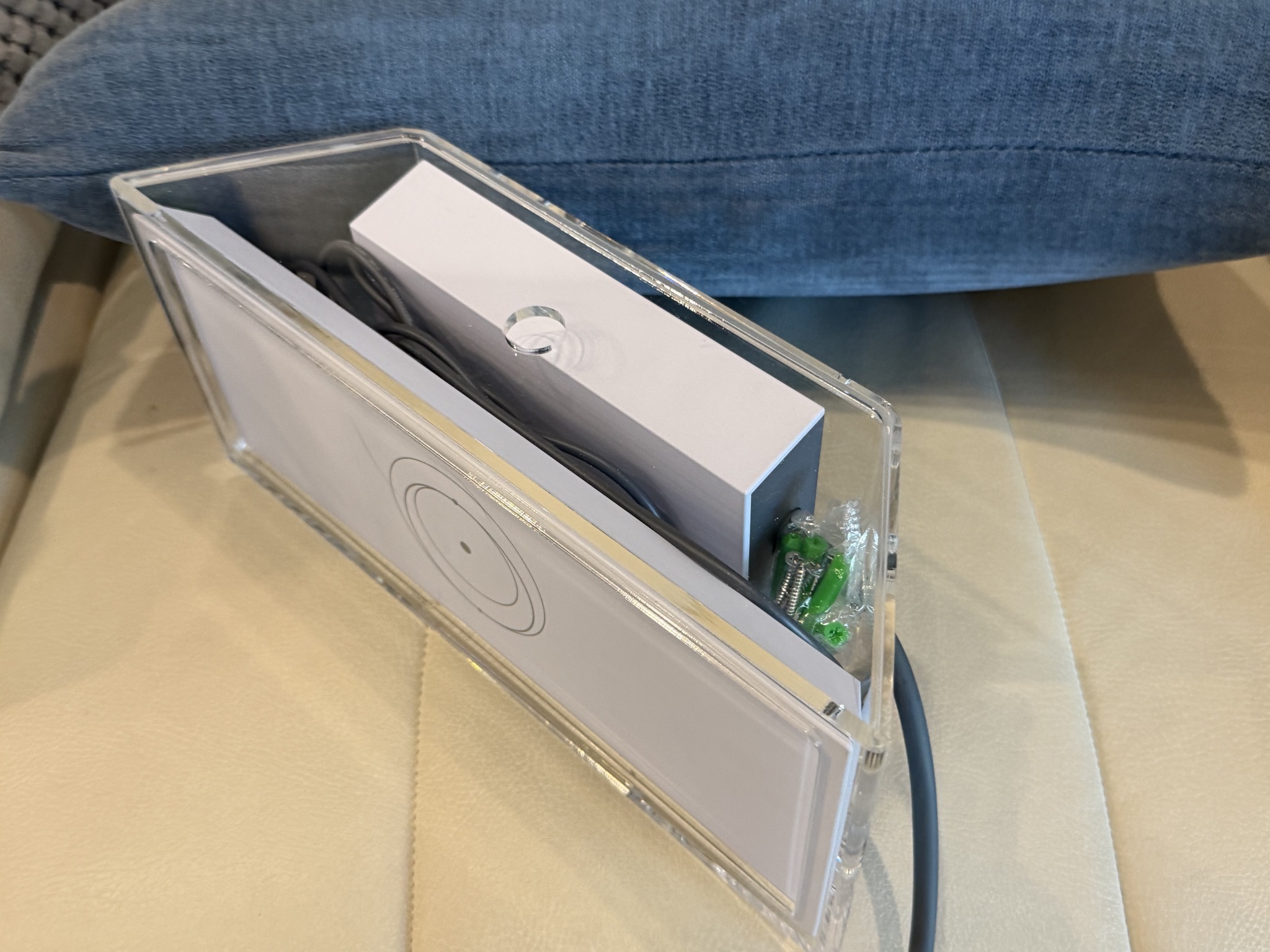 Starlink modem and power supply mount