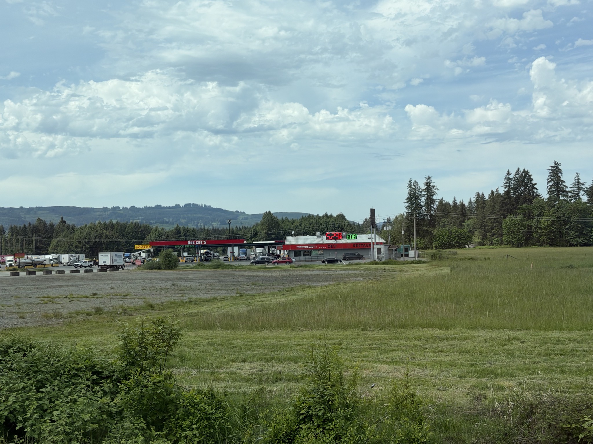 Bee Gee's Truck Stop