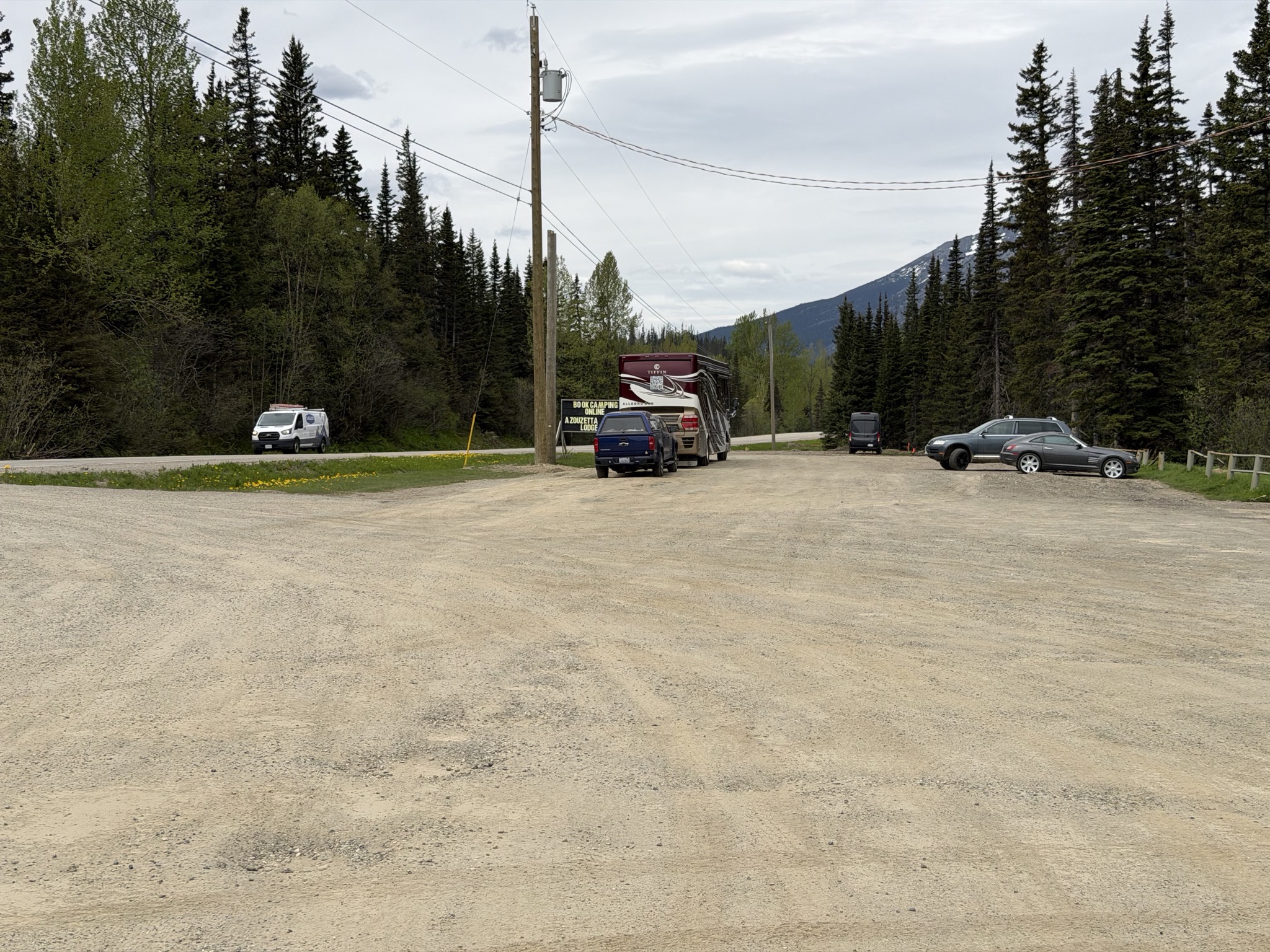 Azouzetta Lake Lodge stop for lunch